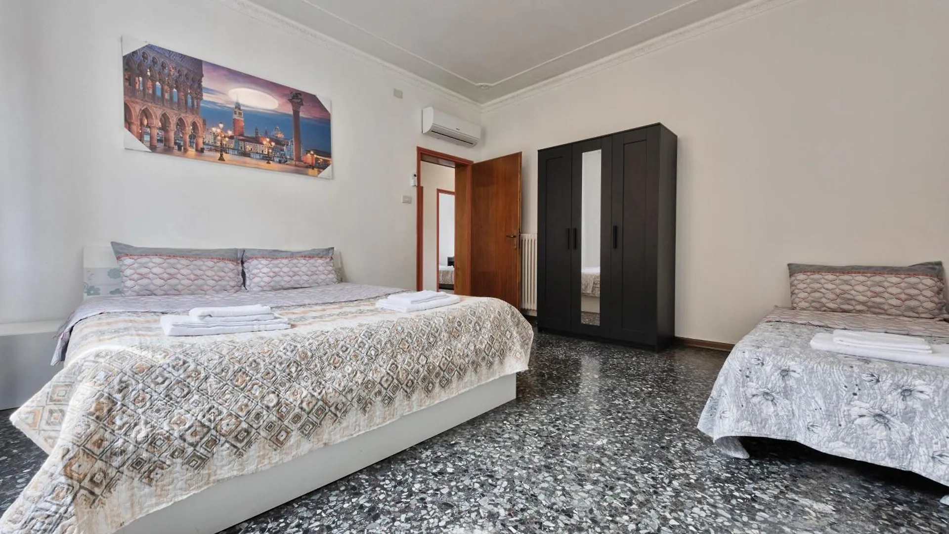 Casa de hóspedes Cozy Best Apartment In City Marghera