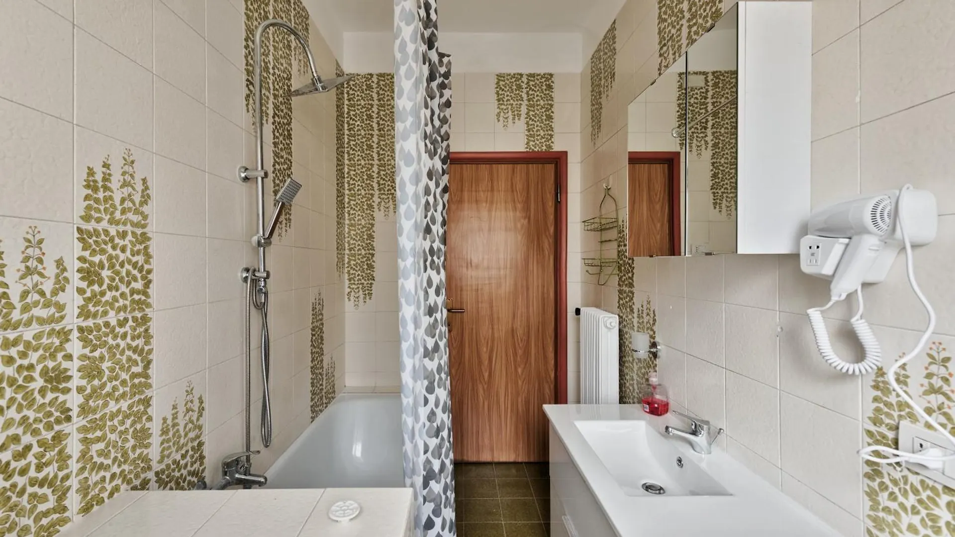 Cozy Best Apartment In City Marghera Guest house