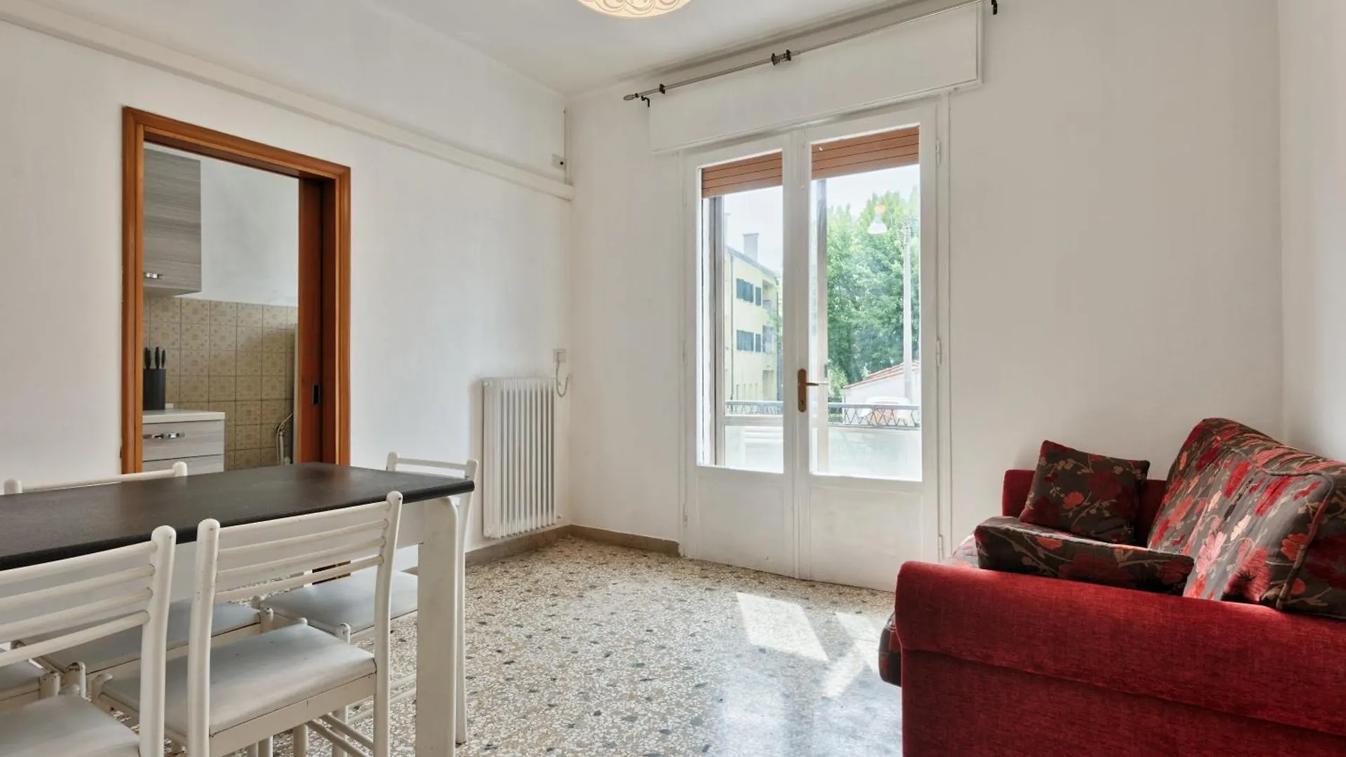 Guest house Cozy Best Apartment In City Marghera Italy